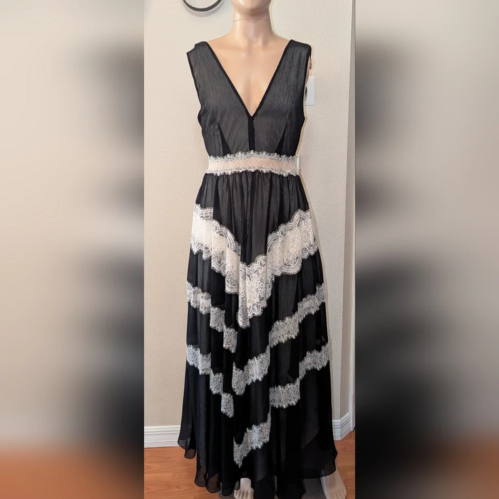 VENUS Black and White Maxi Dress with Lace Accents - Picture 1 of 5